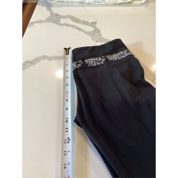 Lululemon Womens Black Athletic Flared Yoga Pants Sz 6 ? Stretch Performance - Picture 6 of 7